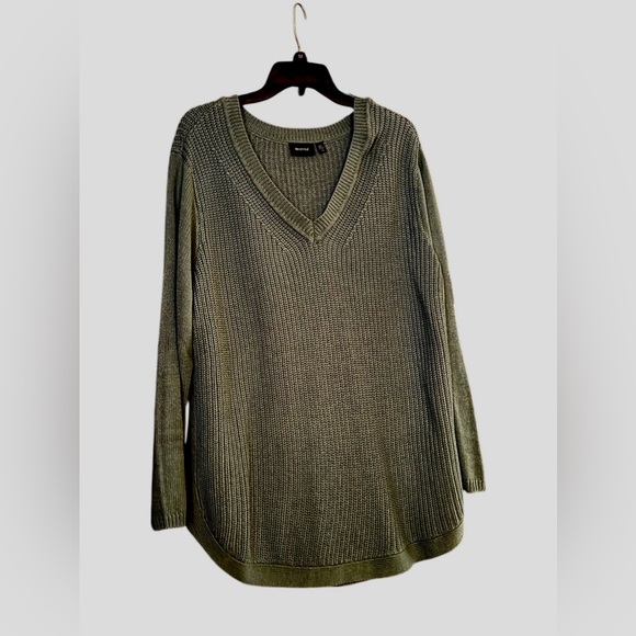 RD Style Women’s Long Sleeve sweater - Picture 1 of 1